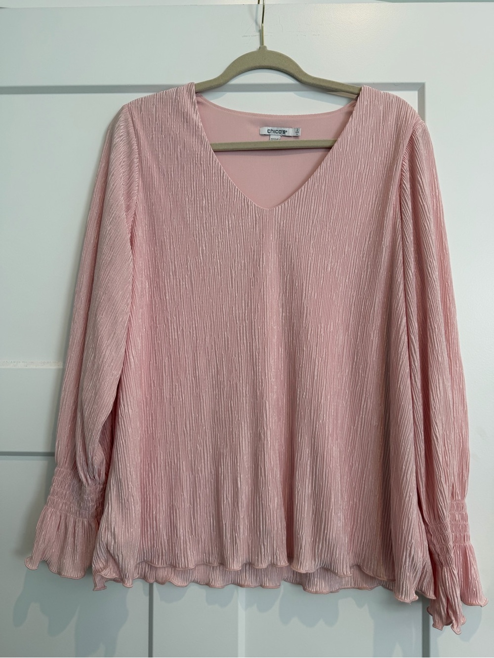 Chico's Blush Pink V-Neck Pleated Long Sleeve Blouse